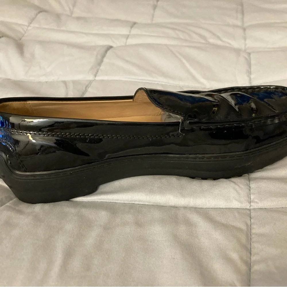 Tod’s Patent Leather Loafers Ex Cond - Picture 6 of 9
